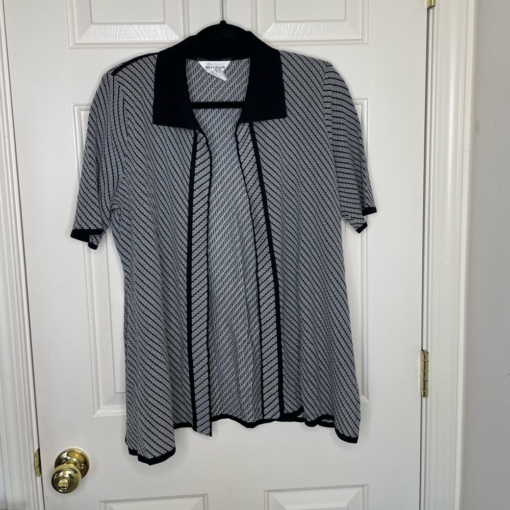 Exclusively Misook Black & White Open Front Short Sleeve Knit Cardigan M